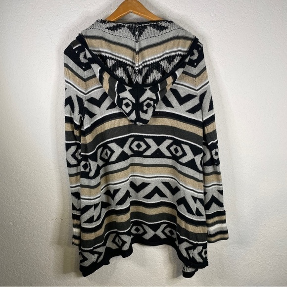 one World Women's Hooded Cardigan Aztec Print Tan Black and White Size Small - Picture 3 of 10